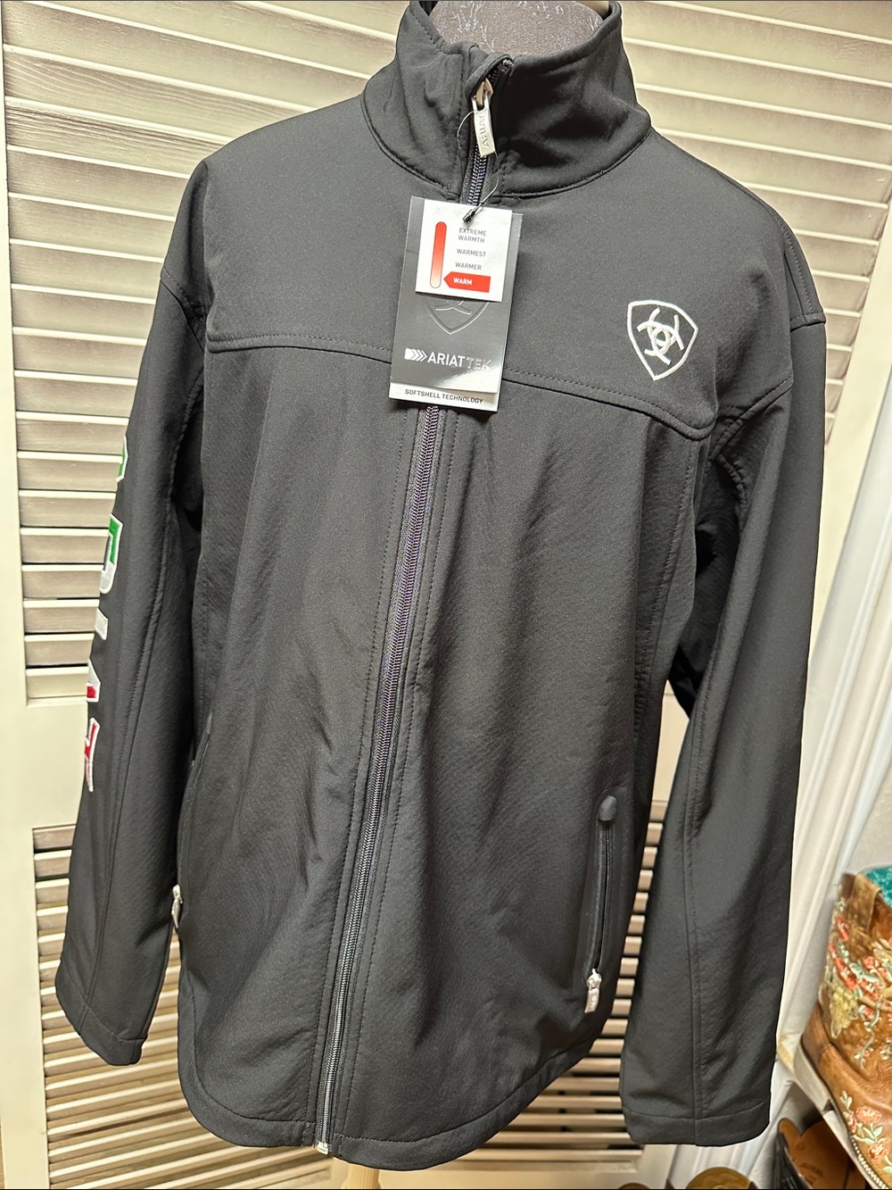 Ariat Black Men’s Performance Softshell Jacket with Logo